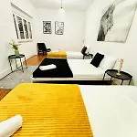 High Standard Centre Close To Attractions Vandrarhem