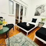 호스텔 High Standard Centre Close To Attractions *